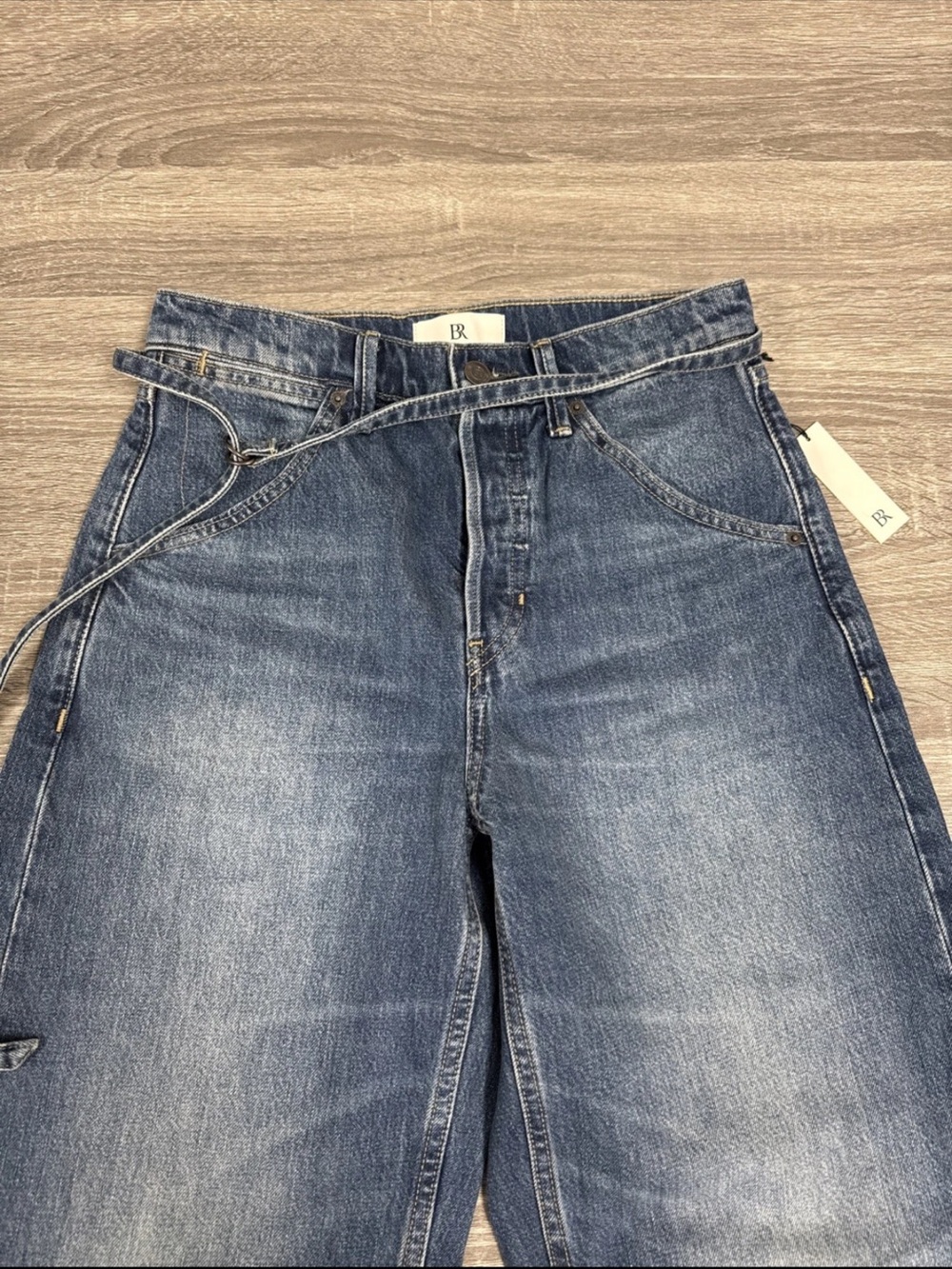 High Rise Rigid Bow Jeans - Picture 3 of 9